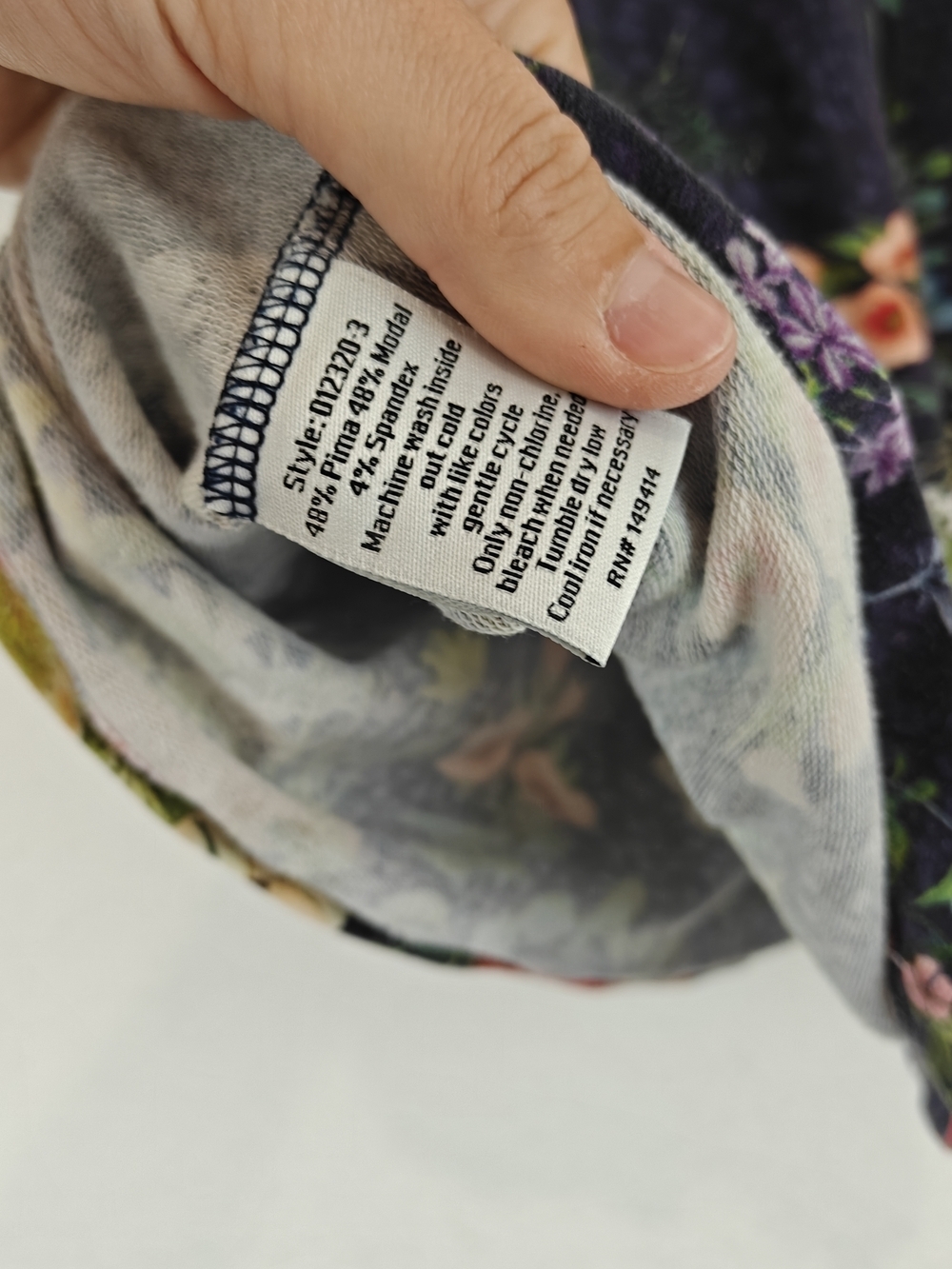 Johnny Was Calmé Floral Tee 🌸 Boho Luxe Stretch Top Navy Multicolor Size Small - Picture 12 of 12